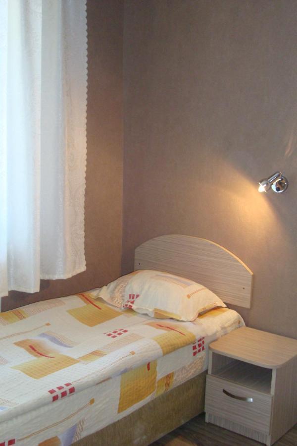 Hotel Maritsa Lyubimets Extérieur photo